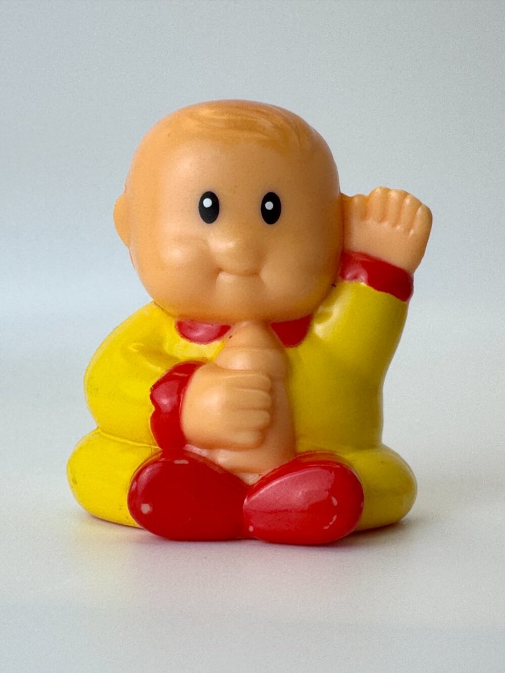 Redbox Dollhouse Family BABY Waving Yellow Red Pyjamas Toy Figure
